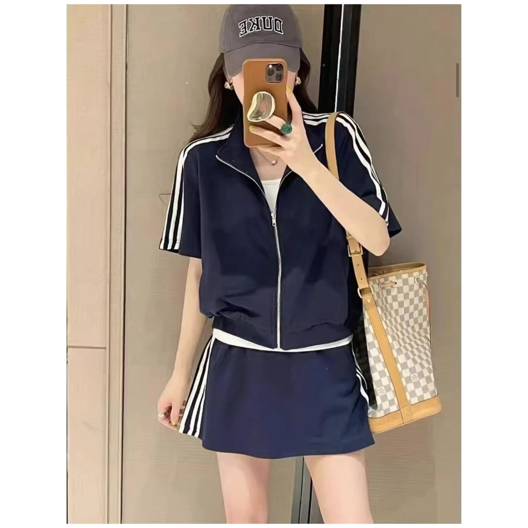 胖MM300斤大码运动套装女设计感小众遮肉休闲短袖上衣+短裙两件套