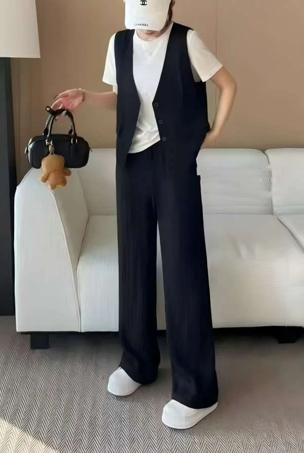 8588 女士时尚洋气三件套套装 F177