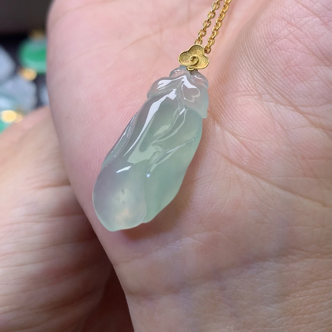【闪购商品】吊坠(赠链)18K金镶嵌翡翠