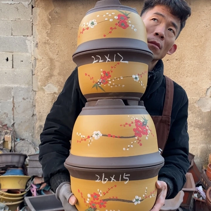 紫砂其他紫砂艺术学院的学生