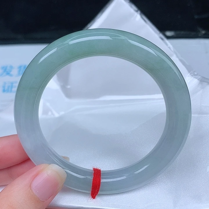 翡翠手镯（圆镯）未镶嵌天然