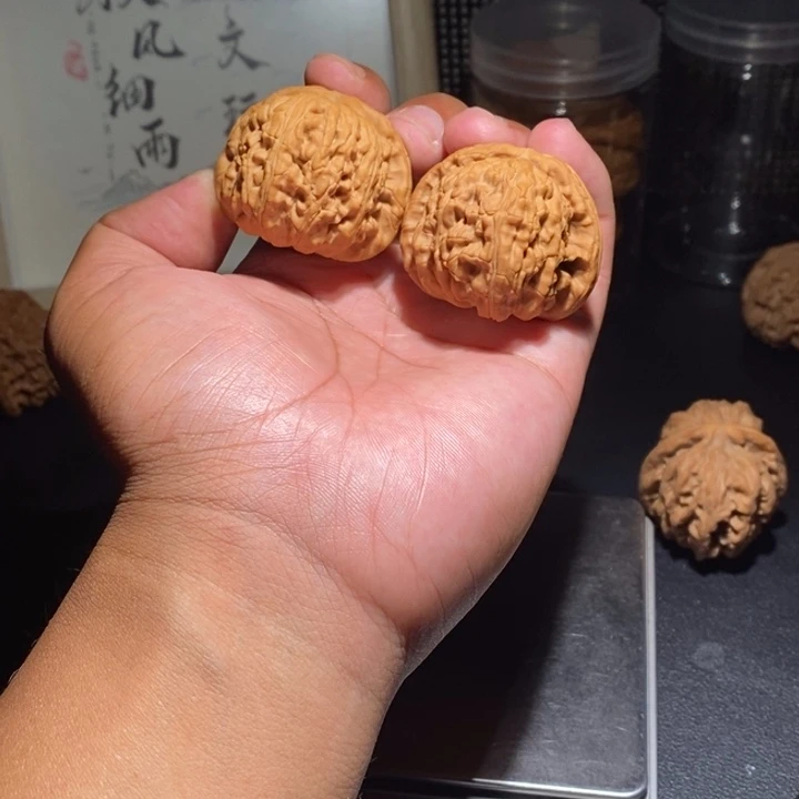 把件文玩核桃拼*来白狮子