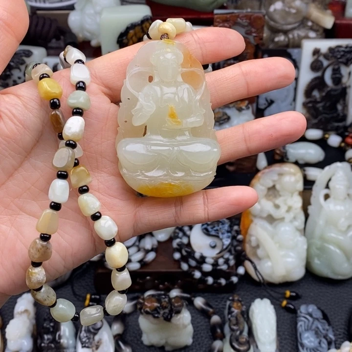 和田玉未镶嵌颈饰