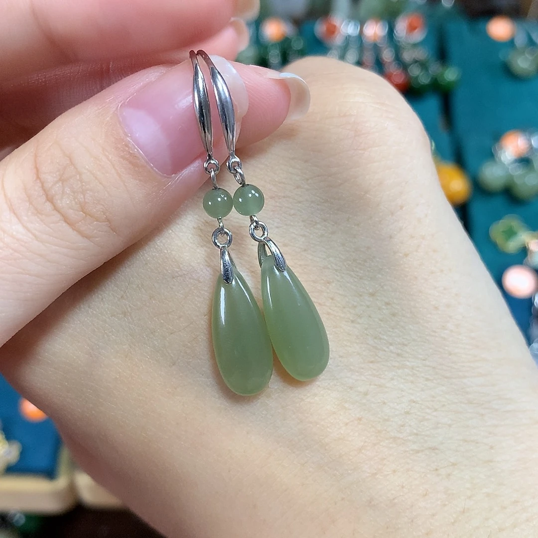 和田玉银S925镶嵌耳饰水滴卡18mm左右