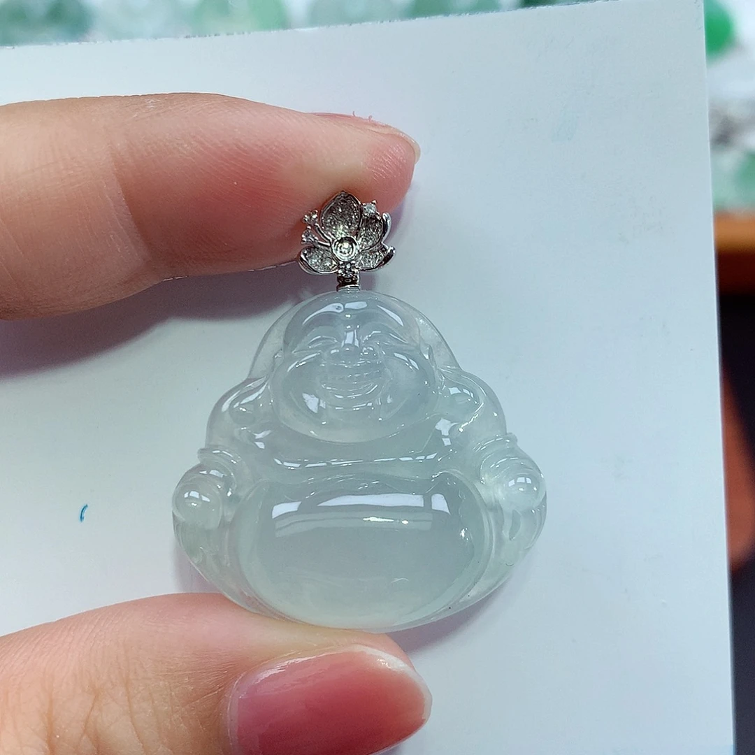 翡翠18K金镶嵌颈饰佛