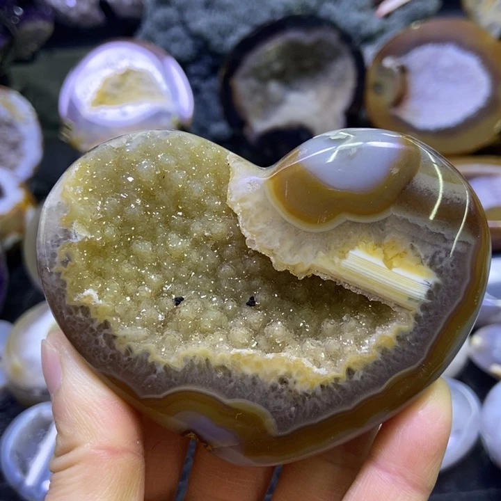 未镶嵌水晶珠宝半成品黄软爱心