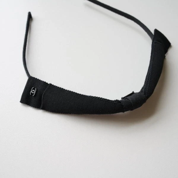 Chanel 黑色蝴蝶结细发箍