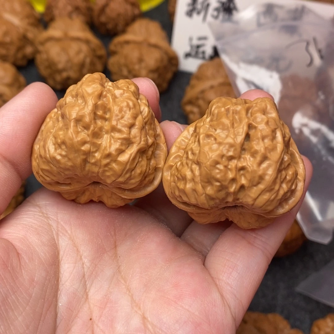 文玩核桃把件八**亮蛤蟆37