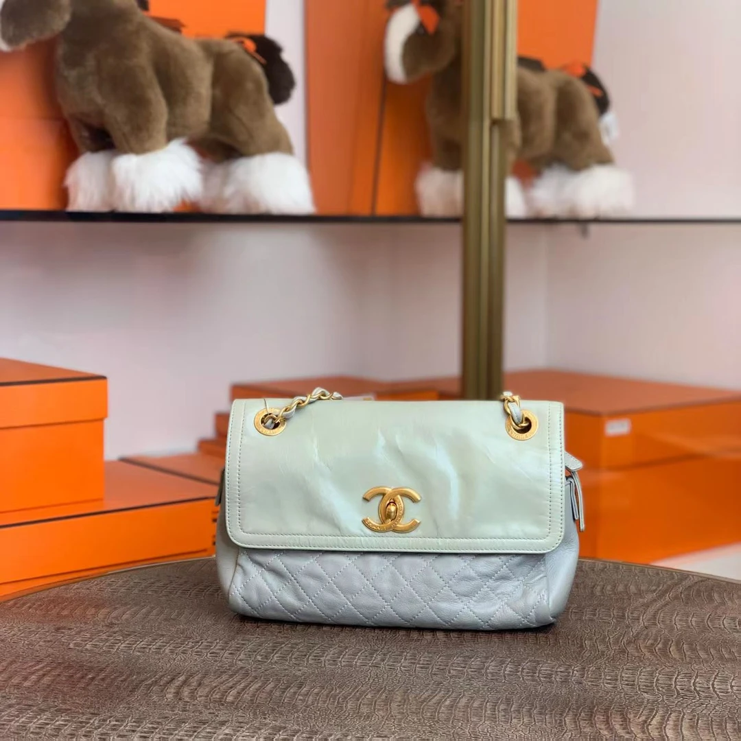 95新 Chanel/香奈儿 chanel 大象灰金扣链条单肩包/95新/NB1234HS