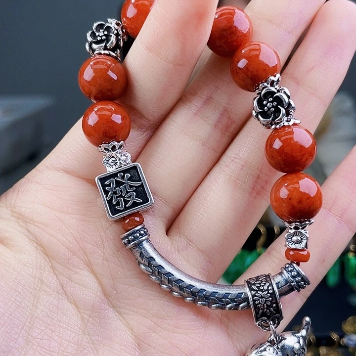 翡翠手镯未镶嵌饰品