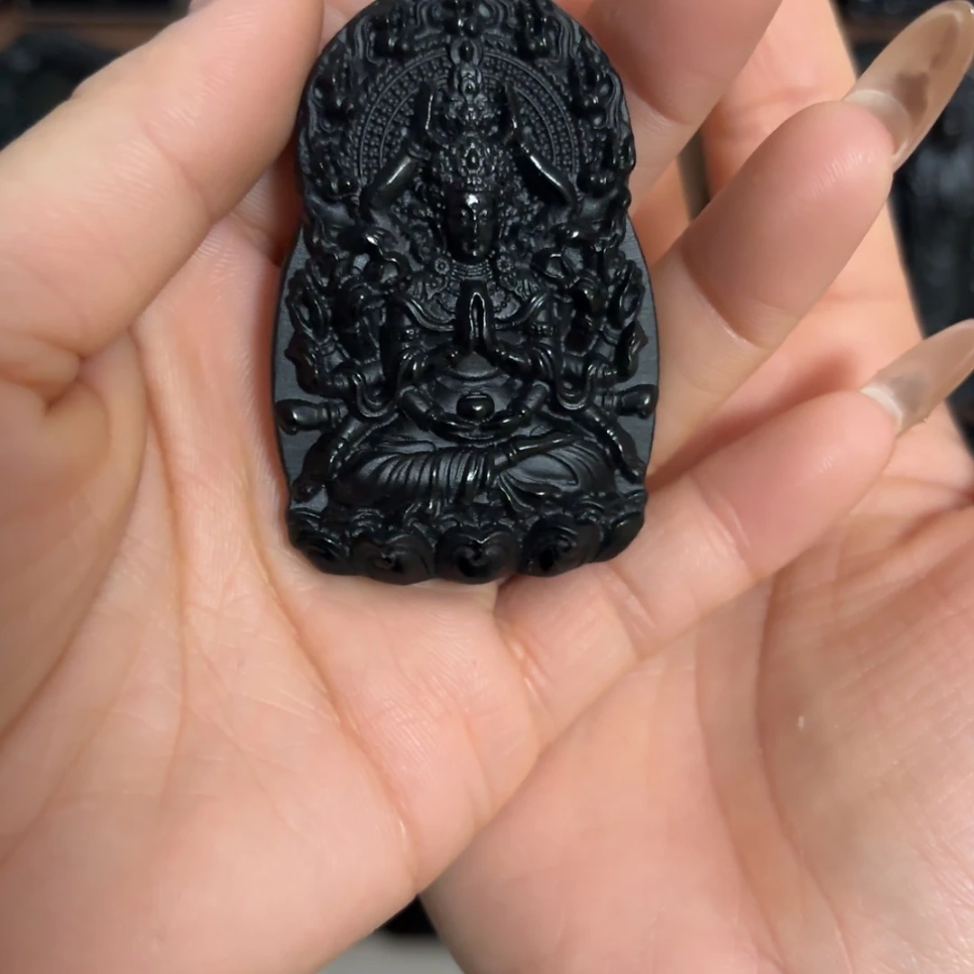 有***询蛇纹石玉未镶嵌颈饰
