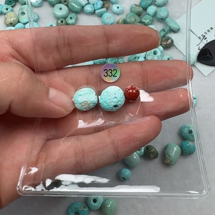 南红玛瑙未镶嵌珠宝奇石