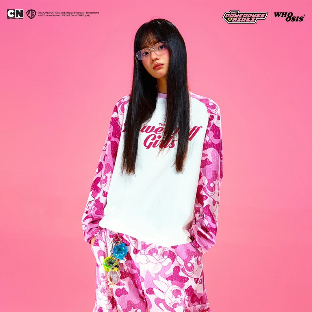 【飞天小女警联名】WHOOSIS迷彩插肩长袖T恤刺绣复古时尚宽松圆领