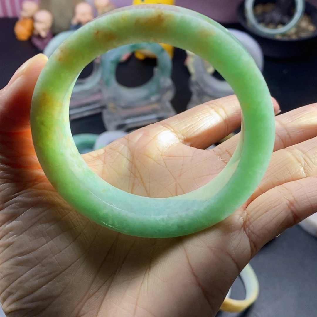 定制翡翠未镶嵌手镯定制