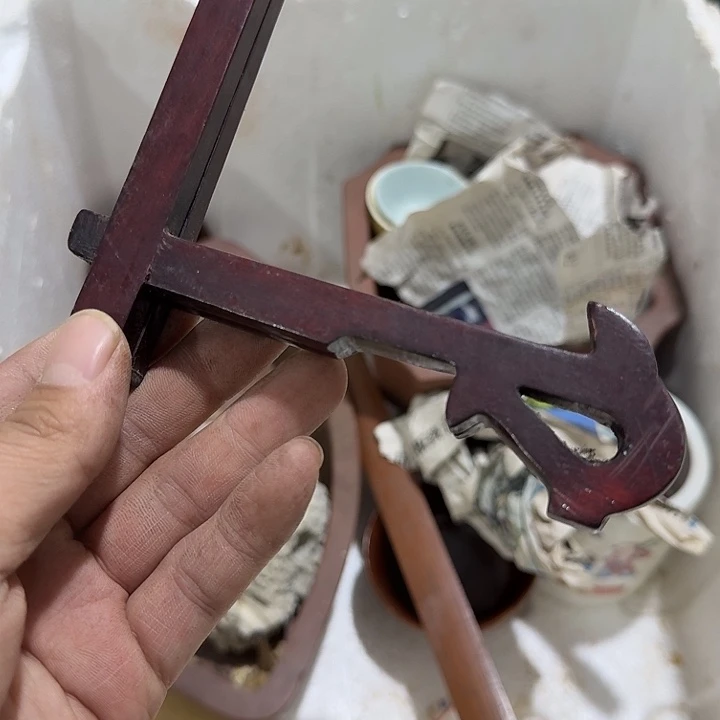 筱***)扇子吃g一个哈哈哈哈哈哈就恍恍惚惚
