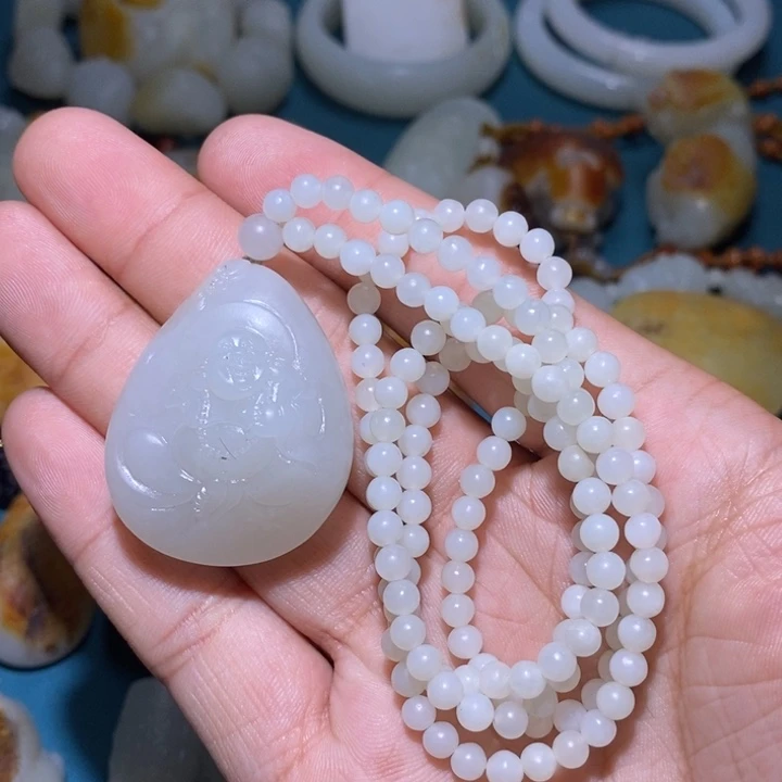 和田玉颈饰未镶嵌