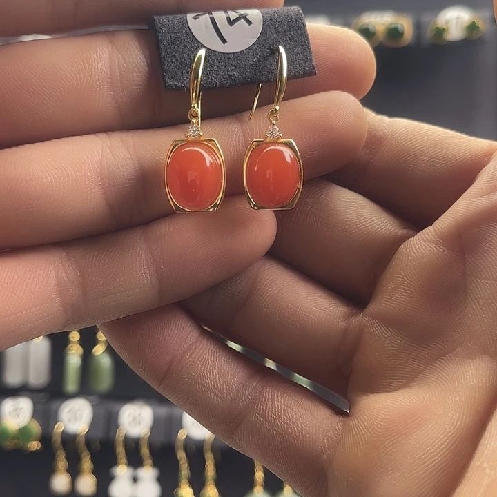 我***云南红玛瑙银S925镀金镶嵌耳饰