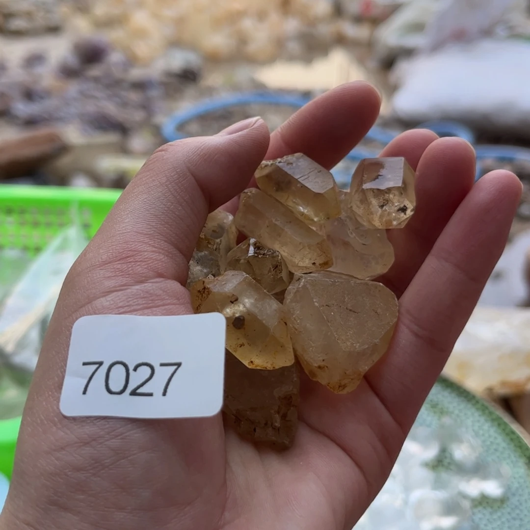 【闪购商品】未镶嵌水晶大型摆件（非配饰）多样性发其一