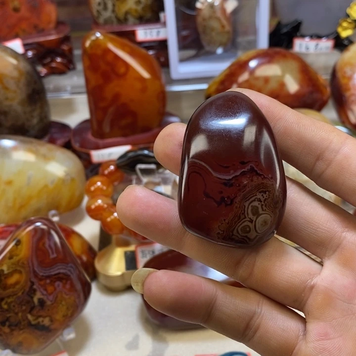玛瑙/玉髓未镶嵌珠宝奇石