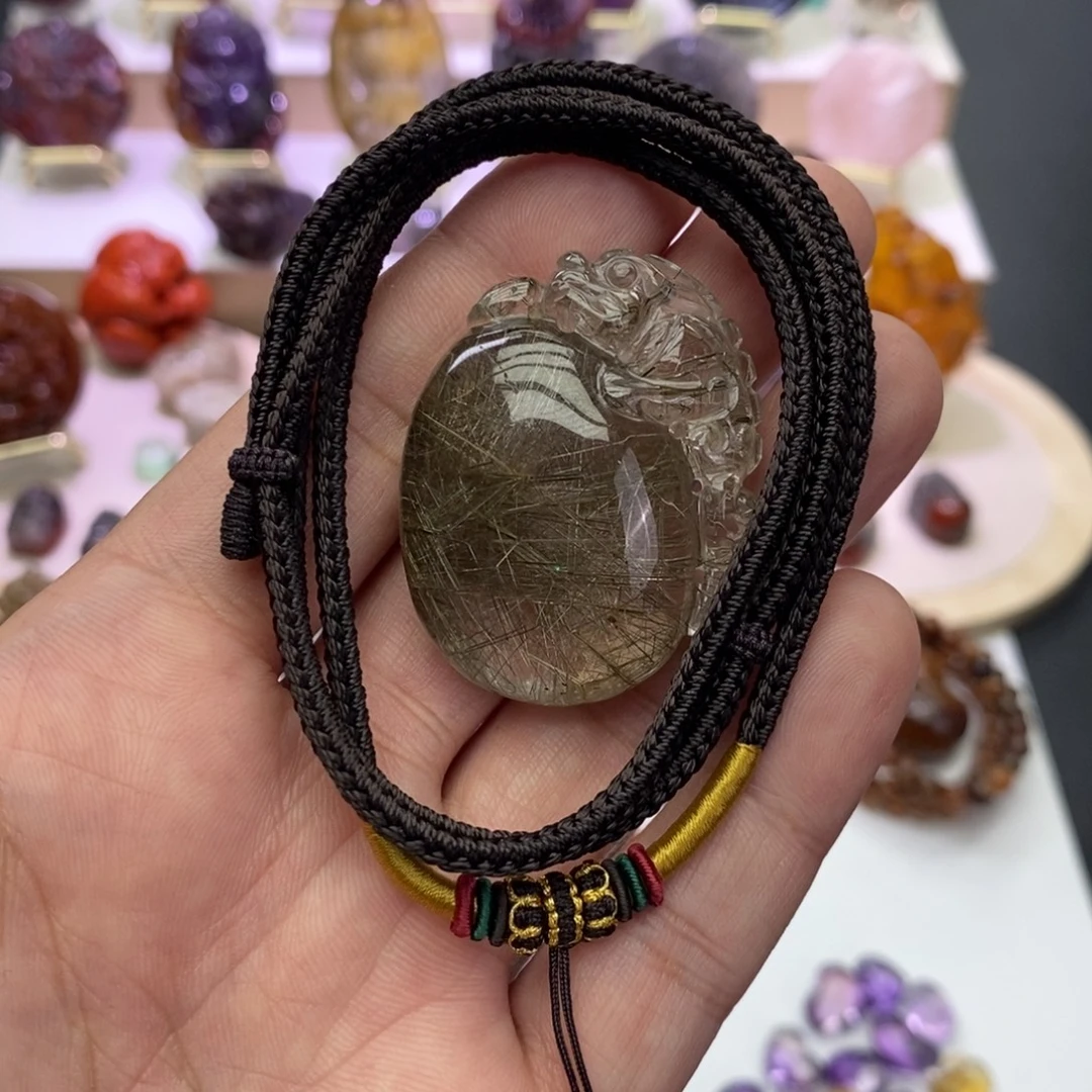 颈饰未镶嵌水晶吊坠