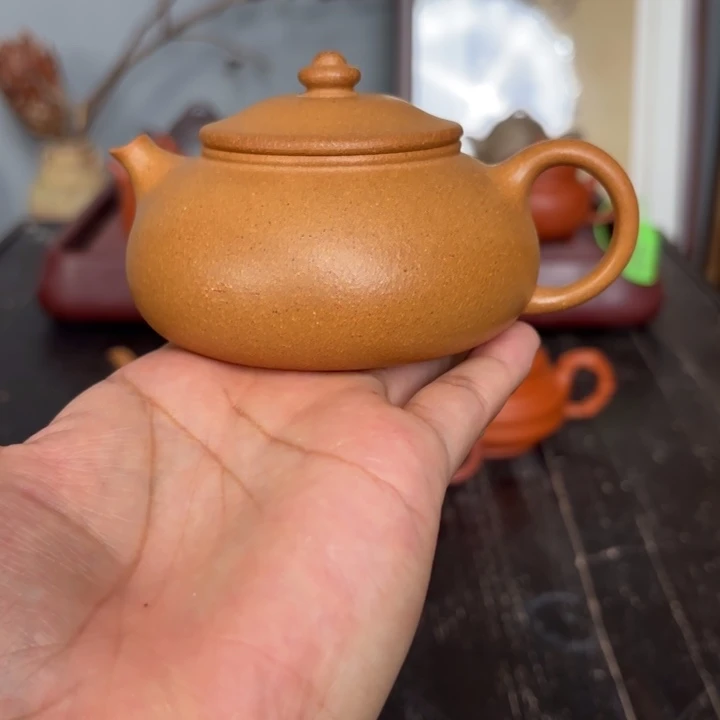 紫砂茶壶寒江180毫升黄金段