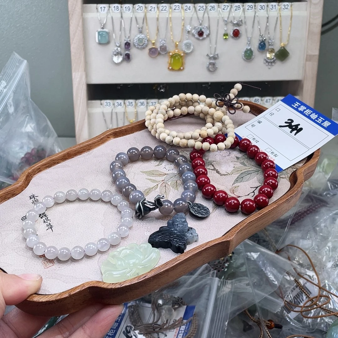 爱****岫玉未镶嵌吊坠吊坠