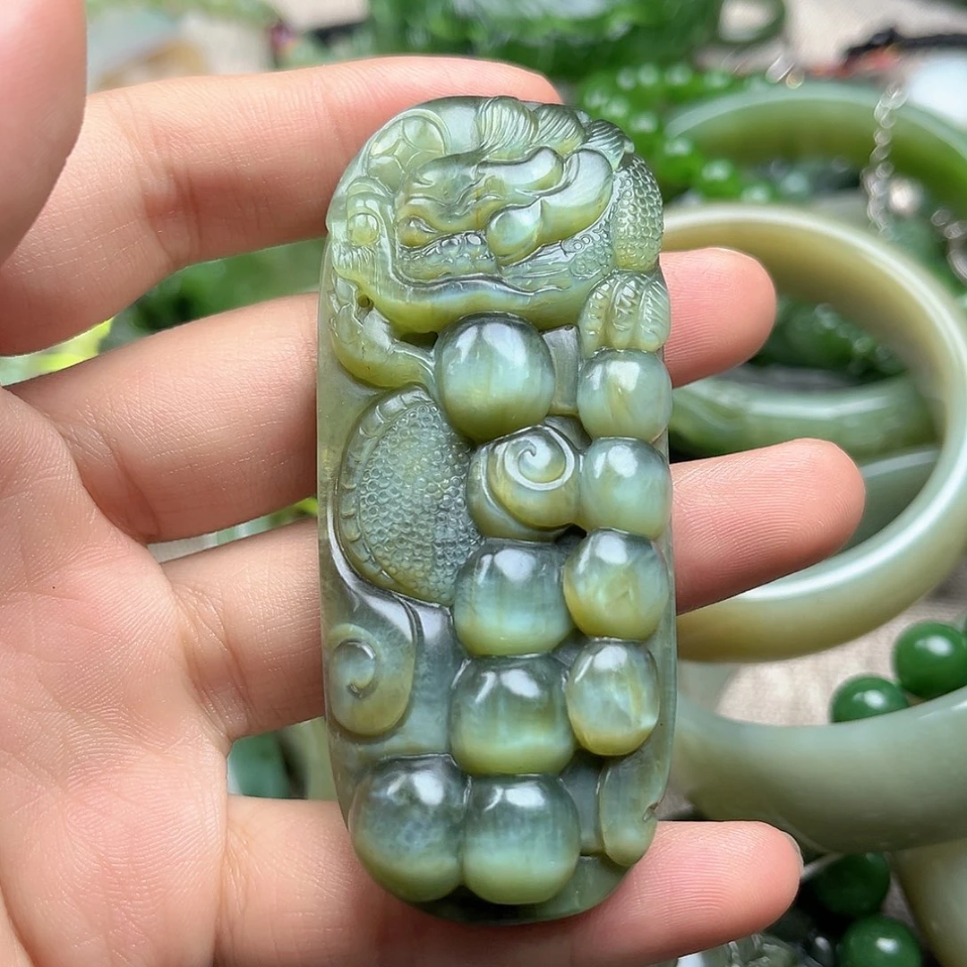 张***了和田玉（碧玉）未镶嵌颈饰