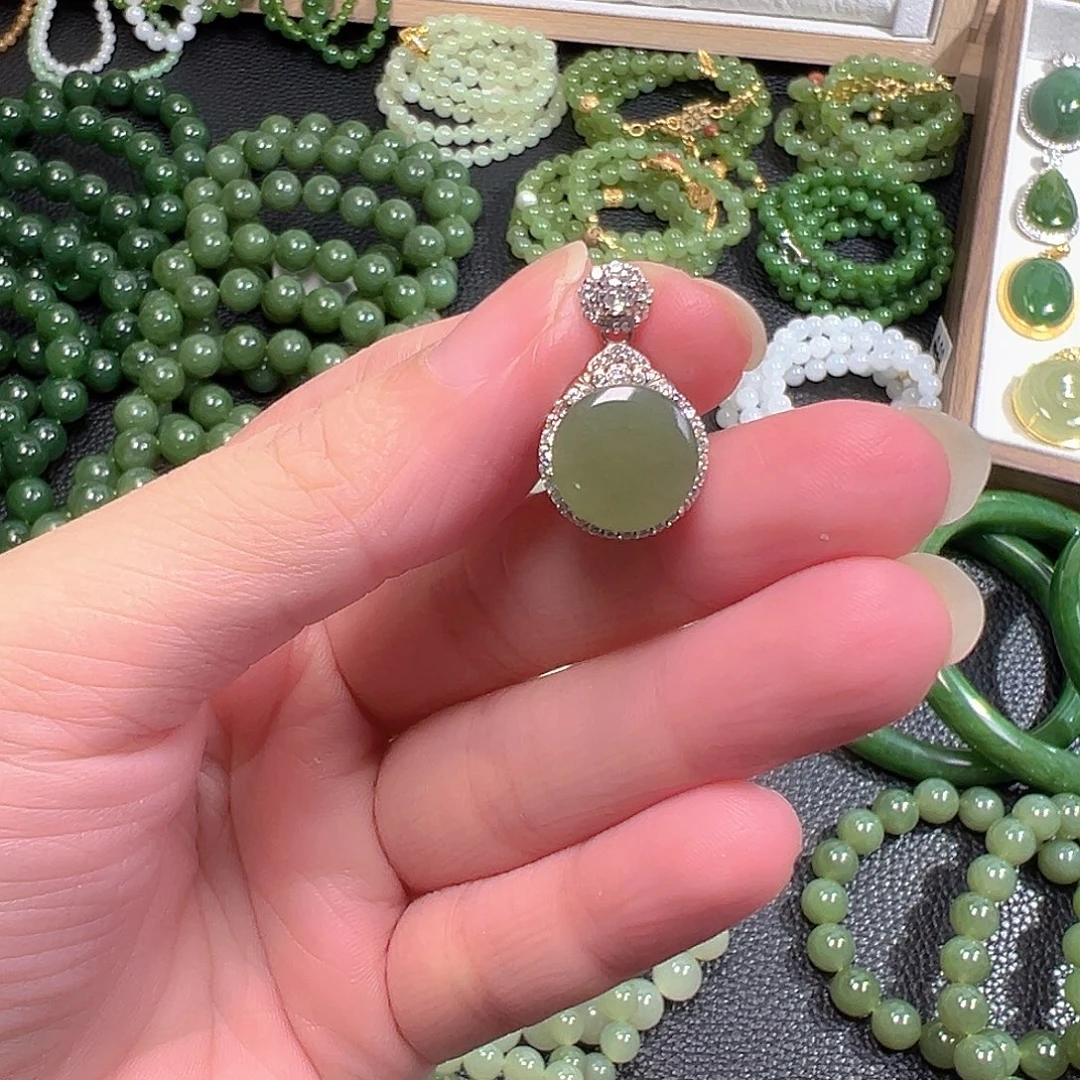 和田玉银S925镶嵌颈饰