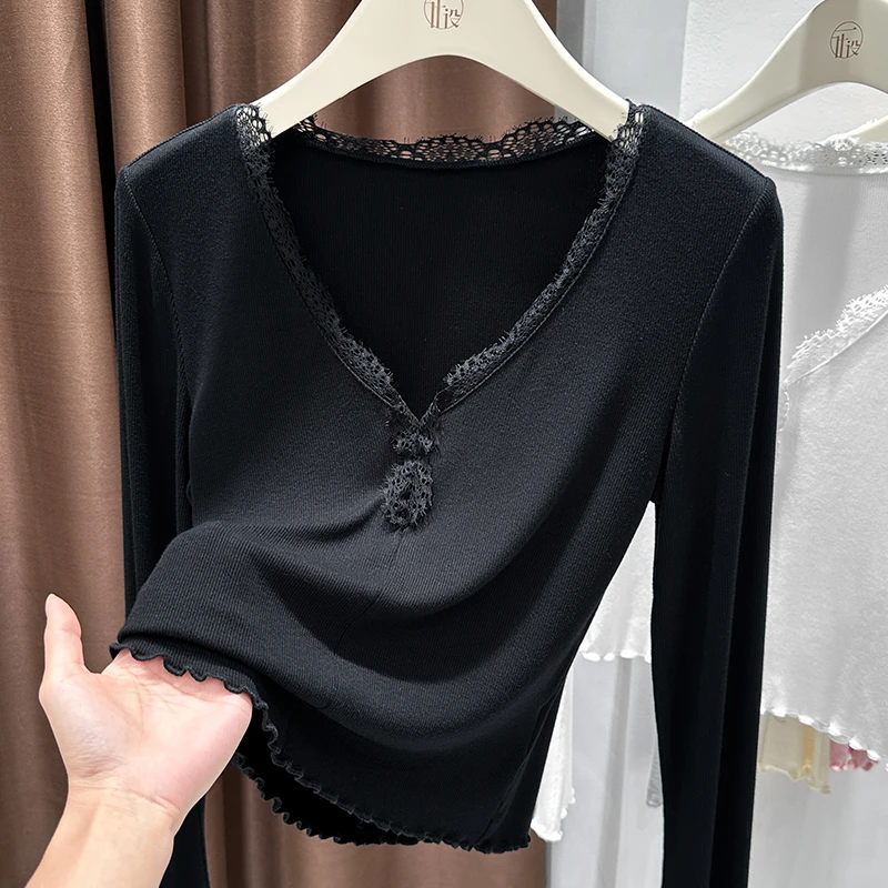 黑色设计感蕾丝花边V领T恤2025秋季爆款修身显瘦内搭打底衫上衣