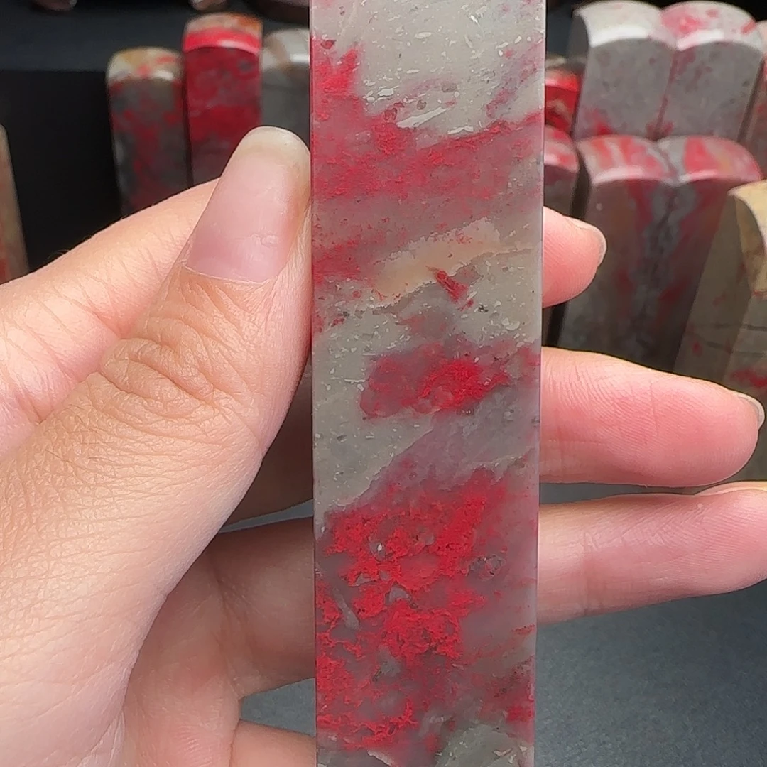 昌化石昌化鸡血石