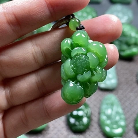 【闪购商品】颈饰未镶嵌和田玉