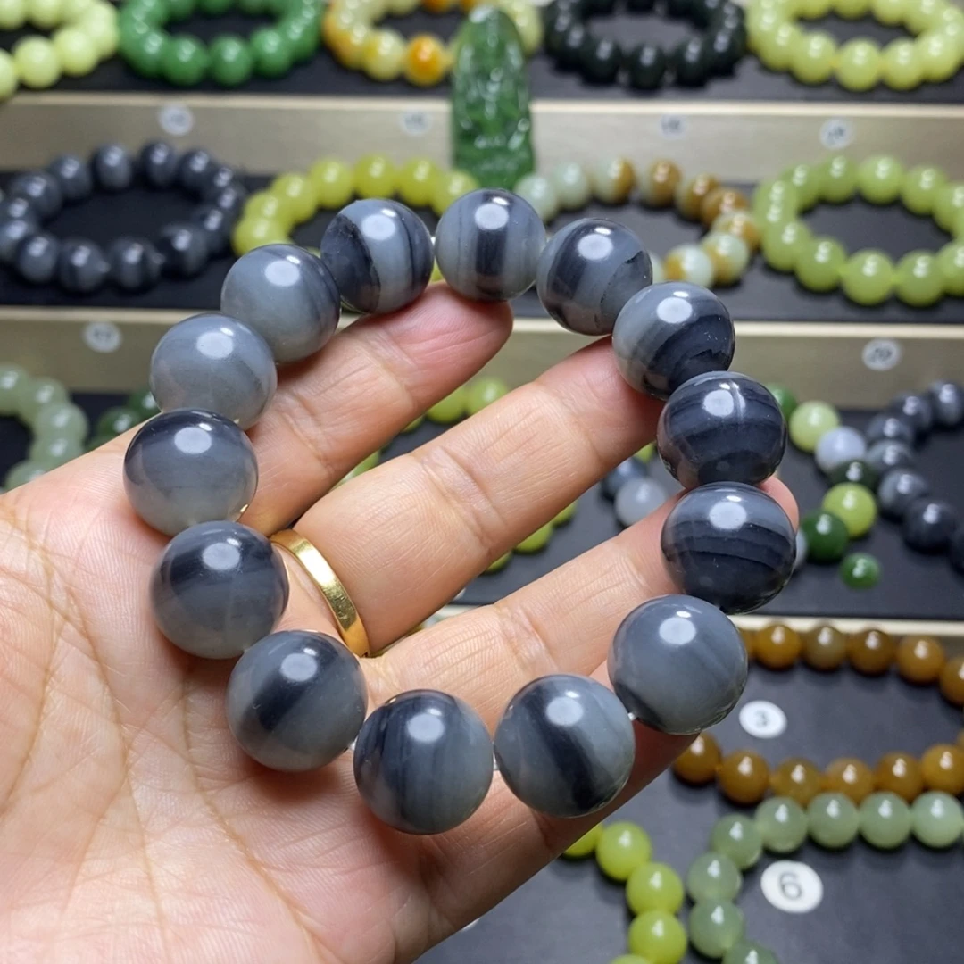 和田玉未镶嵌手串