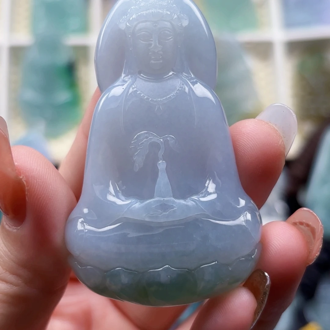 用***侠颈饰未镶嵌翡翠观音