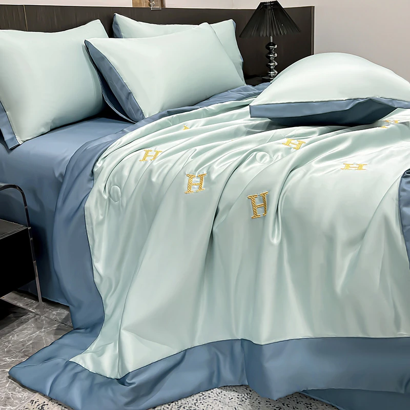 新款轻奢水洗真丝夏被三件套空调被纯色夏凉被冰丝刺绣夏被四件套
