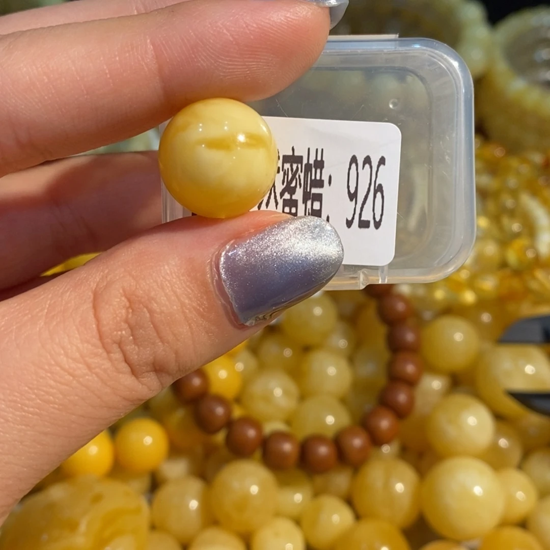 琥珀未镶嵌珠宝奇石926