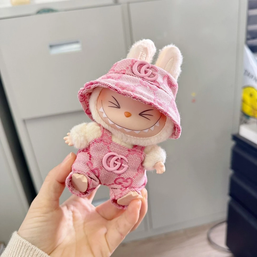 一二代labubu拉布布搪胶盲盒挂件娃衣大牌套装棕色粉色GG套装酷