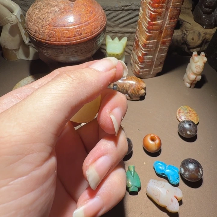 波***赵未镶嵌和田玉（糖玉）挂件