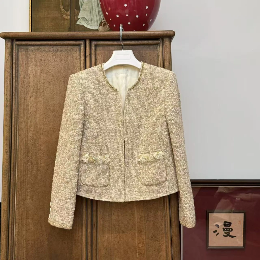 MYL2025春季新品棉类混纺卡其色小香风外套花边口袋时尚上衣