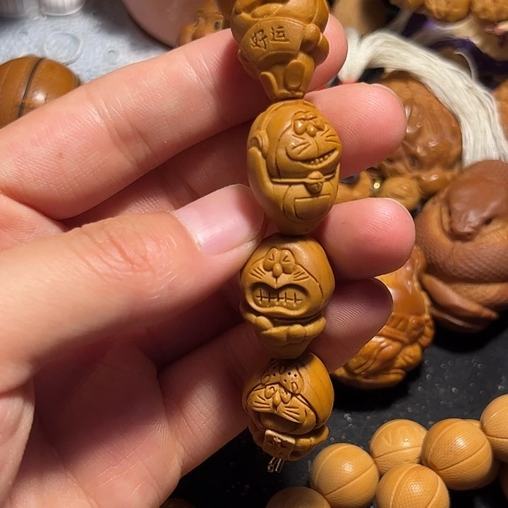 橄榄核手串/手链铁核哆啦A梦