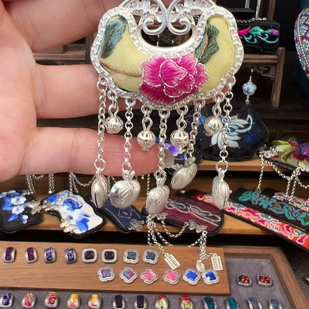 织绣手工刺绣工艺品