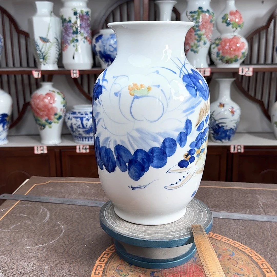 摆件景德镇陶瓷大冬荷为