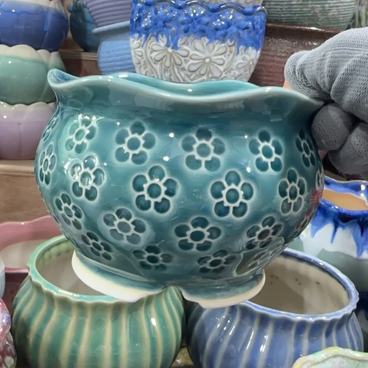 凑9块包邮，有孔，陶瓷花盆