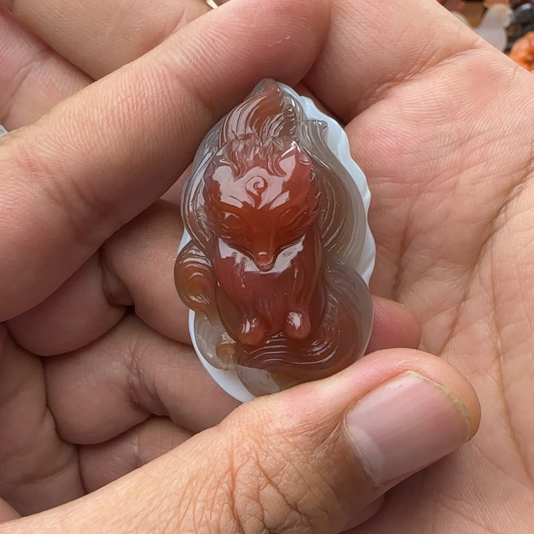 三***人玛瑙/玉髓未镶嵌颈饰