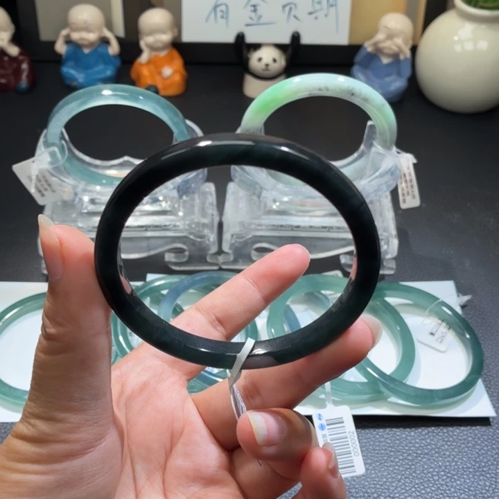 未镶嵌手镯翡翠蓝底乌鸡