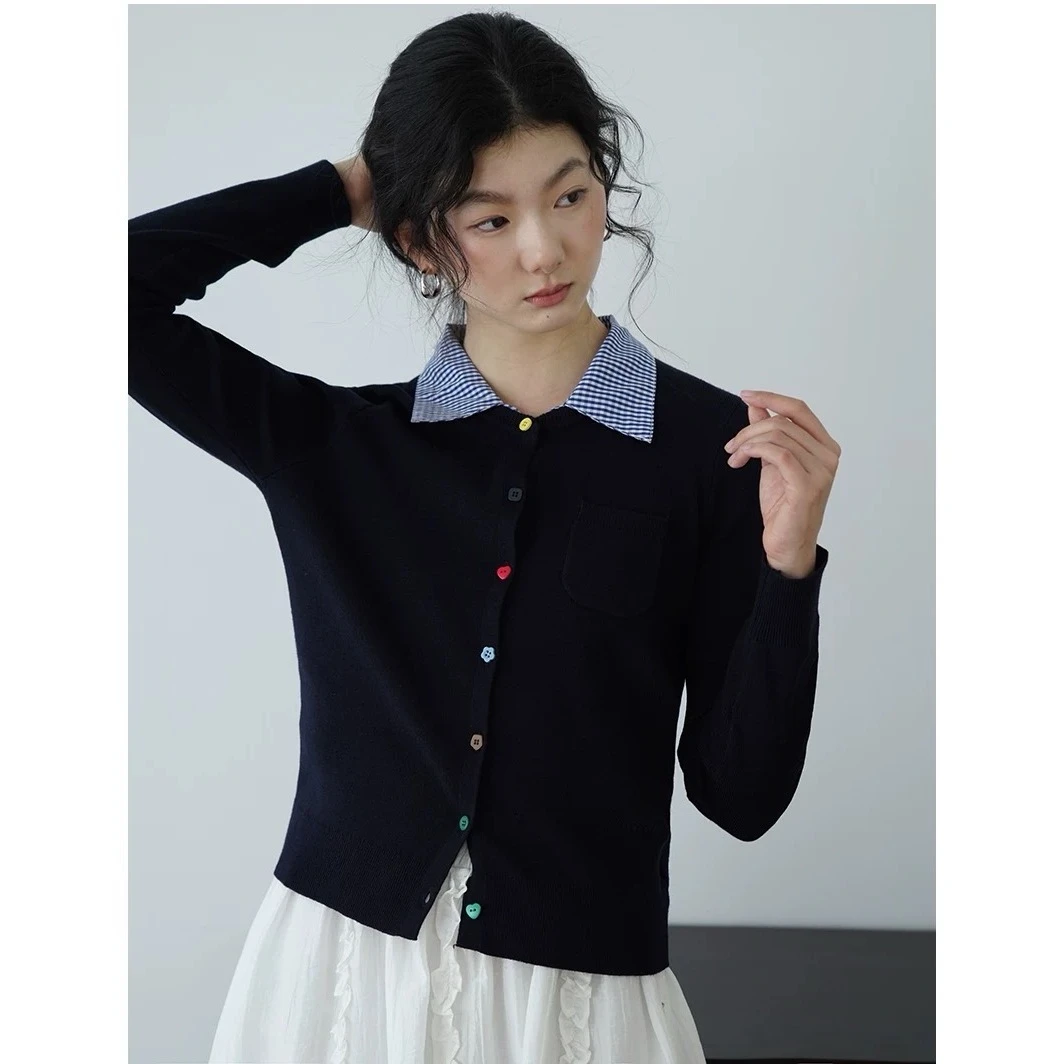 【彩扣格】25春秋新款假两件针织衫女彩色纽扣毛衣.K50819e