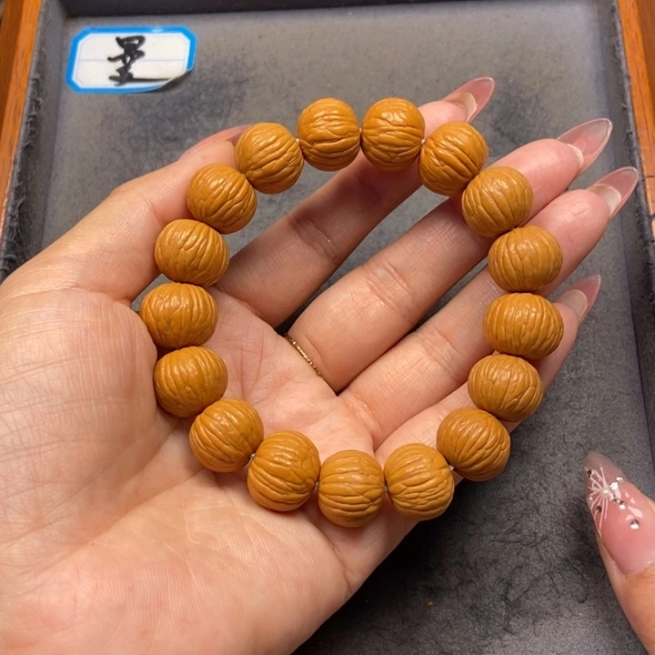 猴头核桃吊坠菩提