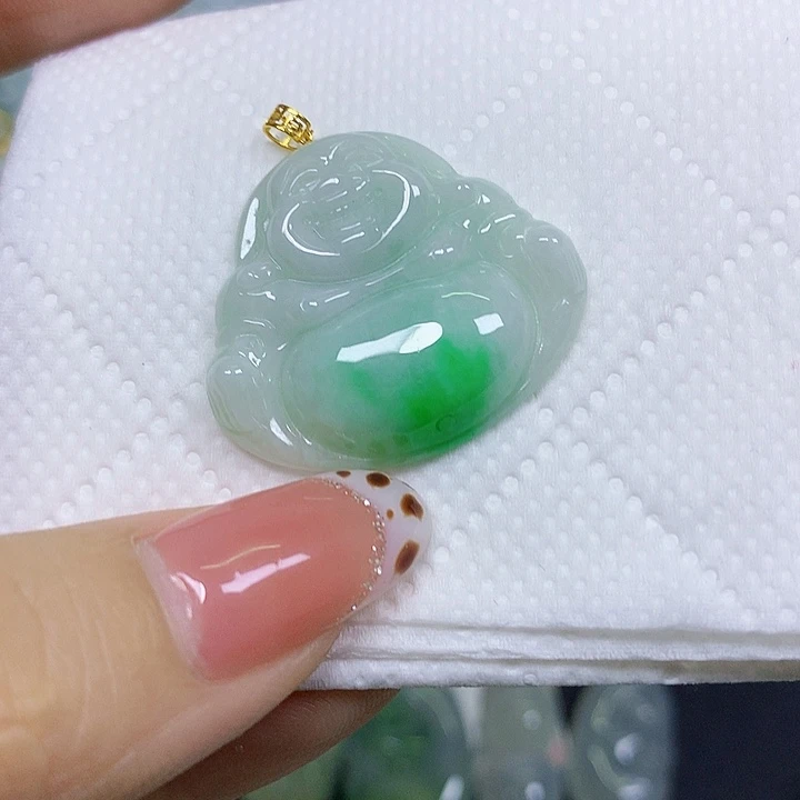 颈饰18K金镶嵌翡翠挂件