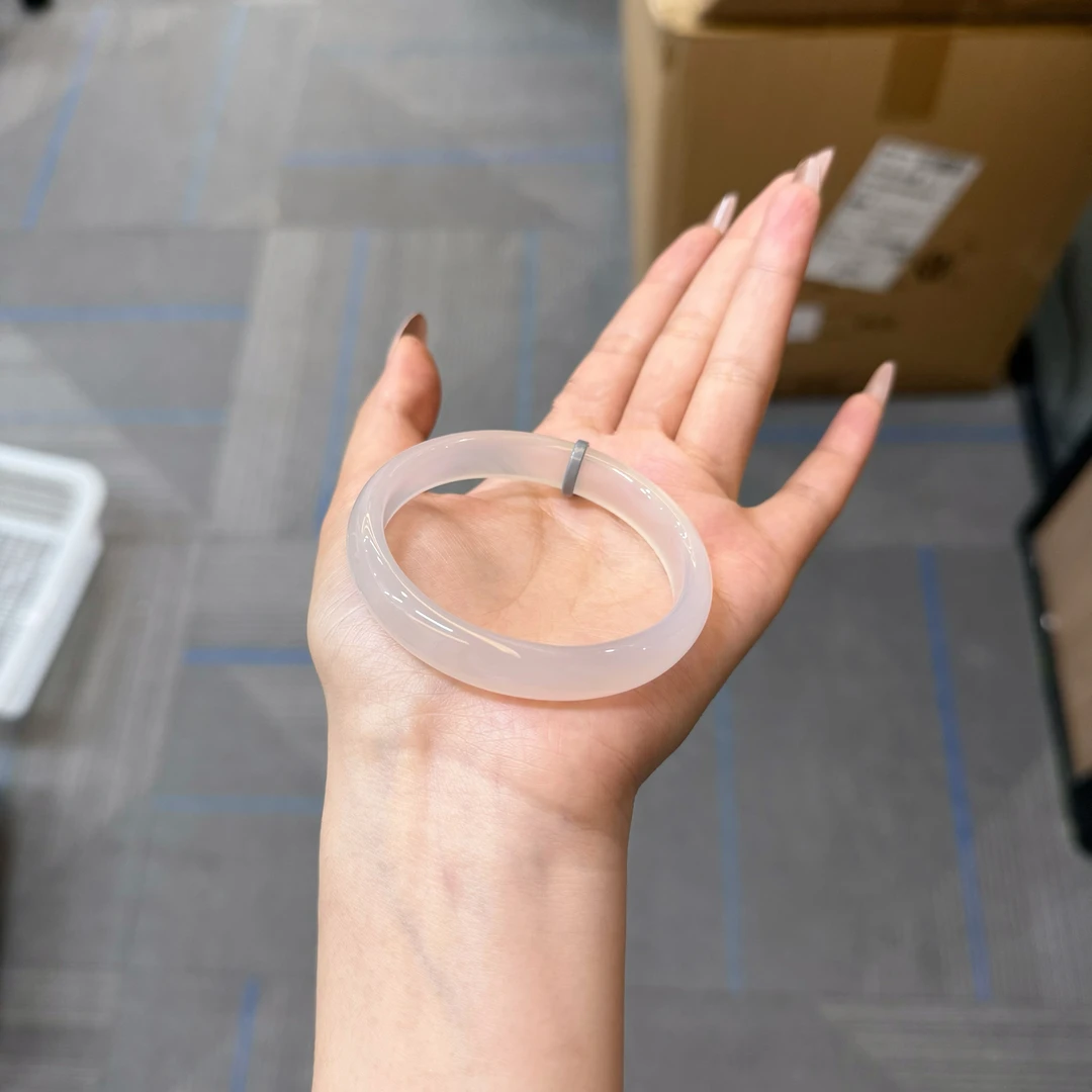 白月光荔枝冻玛瑙玉手镯