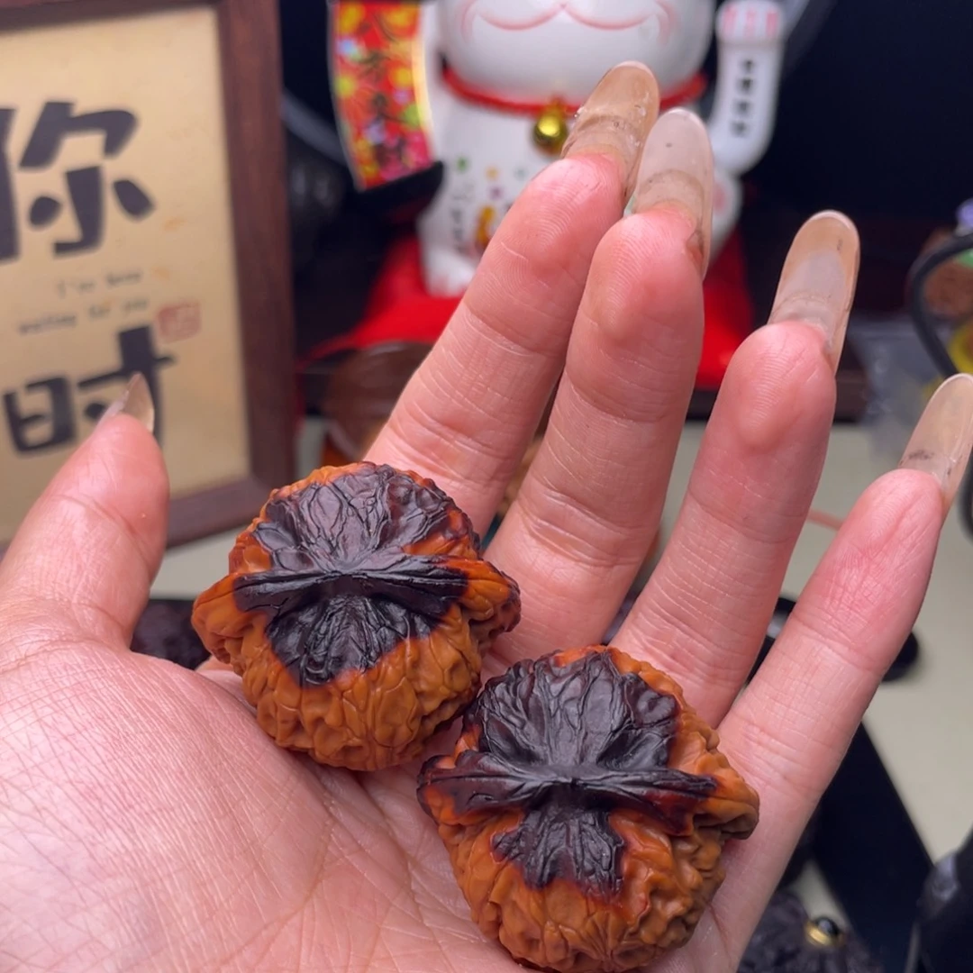文玩核桃吊坠焦糖灯
