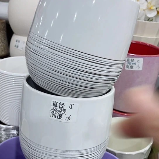 多绿植陶瓷花盆9.9包邮，有孔